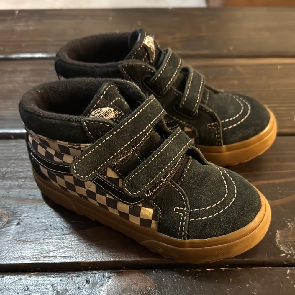 Vans Kids Black Checkered Shoes size 9.5